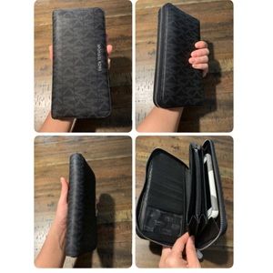 Michael Kors Jet Set wallet